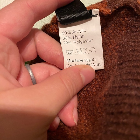 SHEIN Sweater - Picture 4 of 4